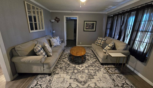 3-bedroom 2-bath house in Borger with WiFi and Washer/dryer