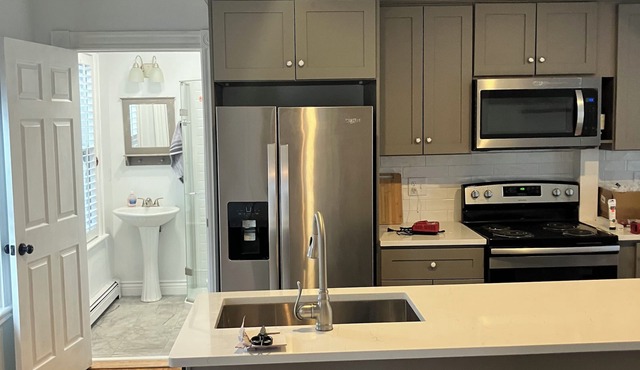 3 bedroom/2 bath house, steps to beach in beachside Alphabet neighborhood.