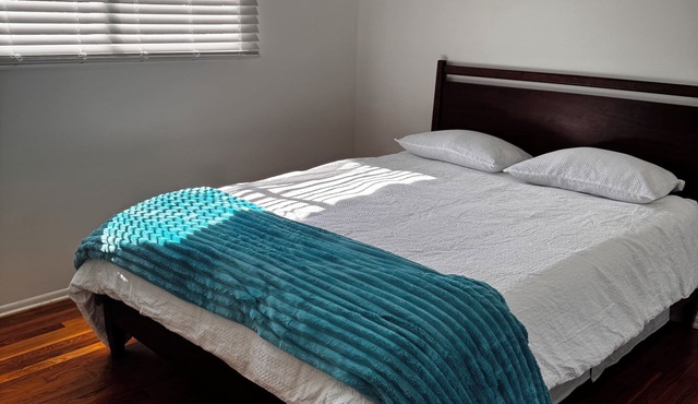 3 Bedroom 2 Bath, quiet and close to everything