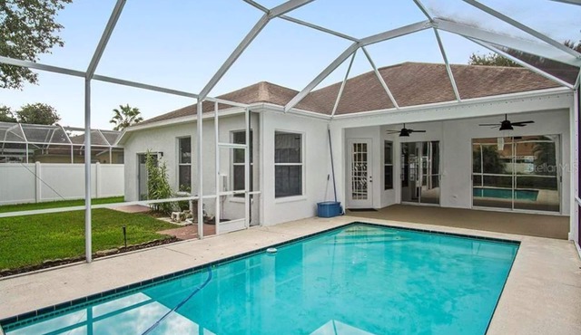 3 bedroom 2 bath Ranch with pool