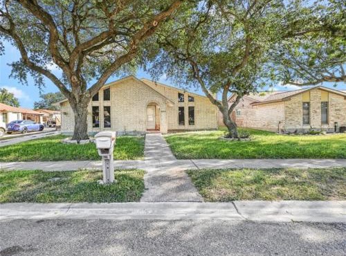 3 bedroom 2 bathroom 6 sleep,