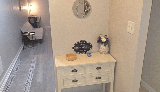 3 Bedroom 2 Bathroom Cozy, Condo in Laurel, Maryland - Central Location