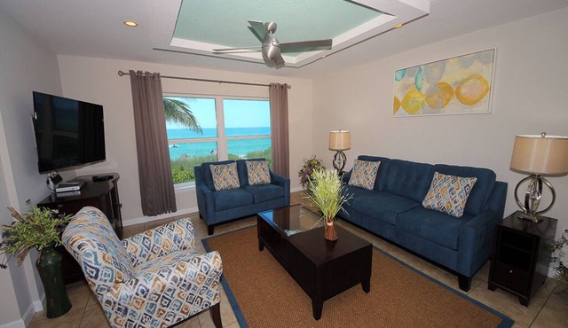 3-bedroom, 3 bath condo in beautiful Longboat Key. Beachfront views w/pool.
