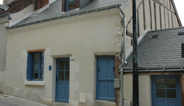 3 bedroom 3 bathroom town house in the heart of the Loire castles