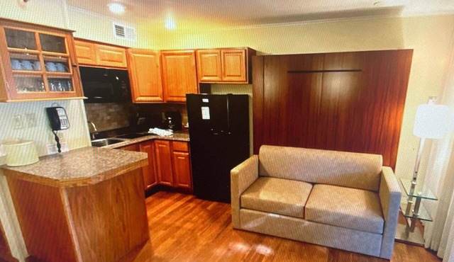3-bedroom/3 baths/Vail/outdoor pool/sleeps 8 /2.00 trans. to Mt.nFull Kitchen