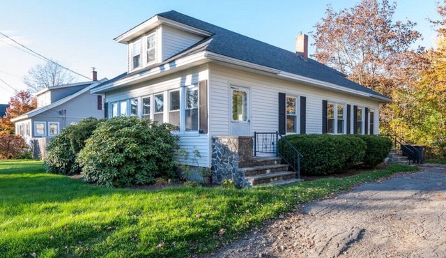 3 Bedroom | 4 Min To Pine Point Beach | Sleeps 8