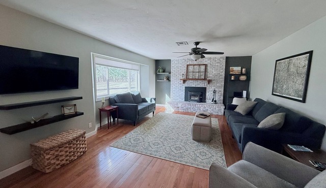 3-bedroom, 5 acre retreat in Durango. Dogs ok, fast WiFi