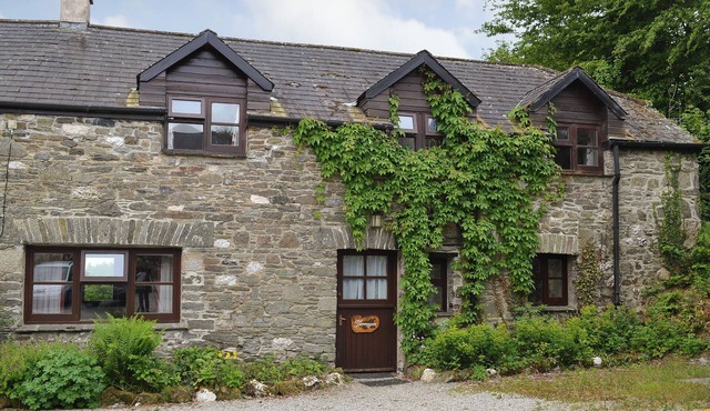 3 bedroom accommodation in Dunterton, near Tavistock