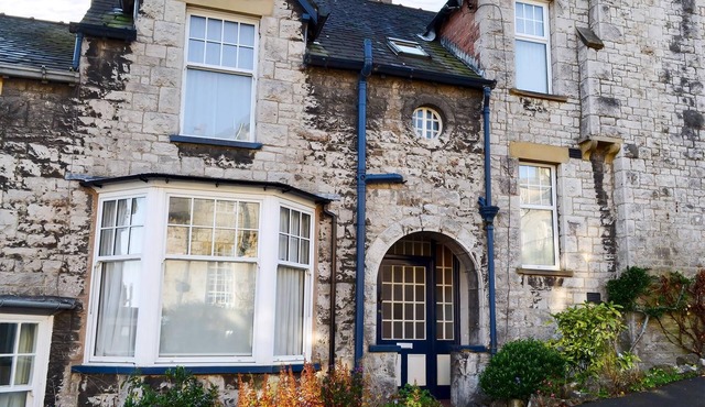 3 bedroom accommodation in Grange-over-Sands