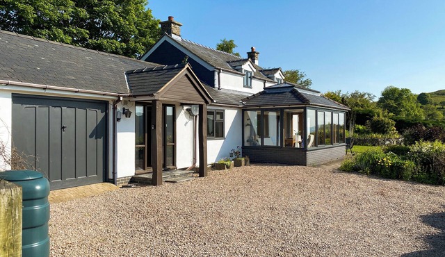 3 bedroom accommodation in Hirnant, near Penybontfawr