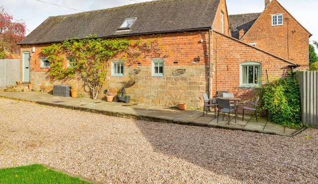 3 bedroom accommodation in Barrow-on-Trent, near Derby