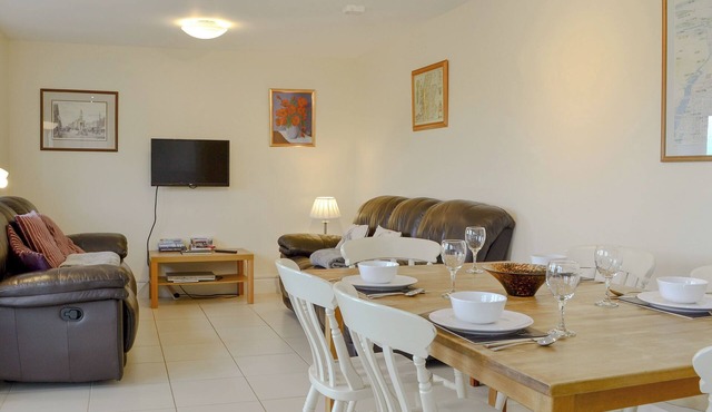 3 bedroom accommodation in Near Linlithgow