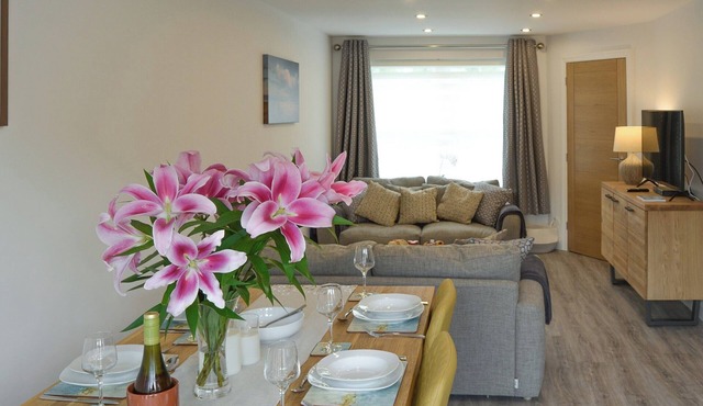 3 bedroom accommodation in Stalham Staithe