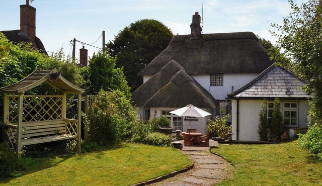 3 bedroom accommodation in Farnham, near Blandford Forum