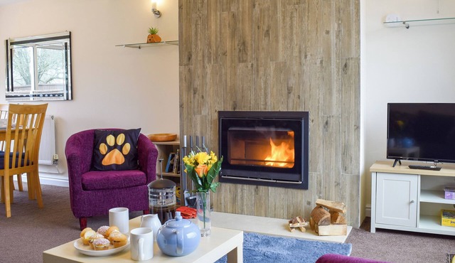 3 bedroom accommodation in Asfordby, Near Melton Mowbray