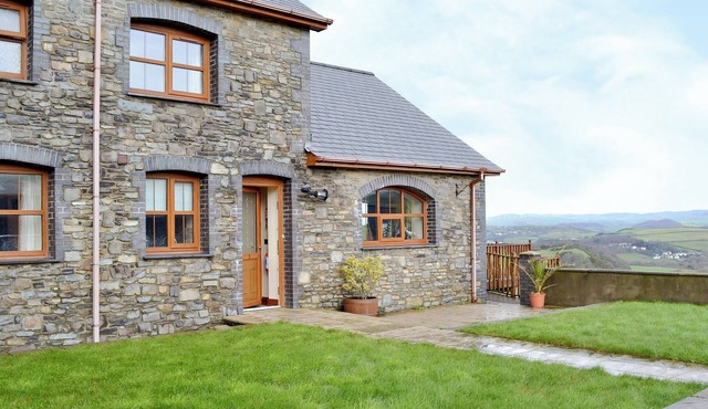 3 bedroom accommodation in Near Llanfarian