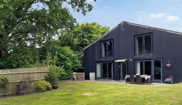 3 bedroom accommodation in Damerham, near Fordingbridge