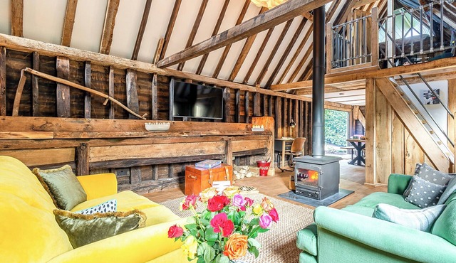 3 bedroom accommodation in Norton, near Faversham