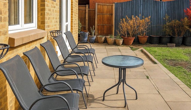 3 bedroom accommodation in Sittingbourne