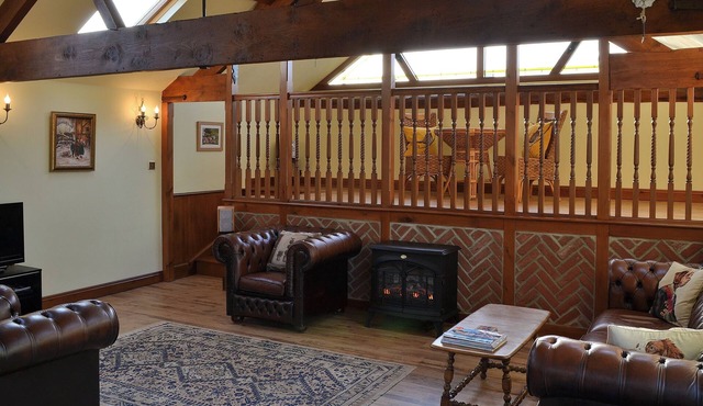 3 bedroom accommodation in Swanton Morley