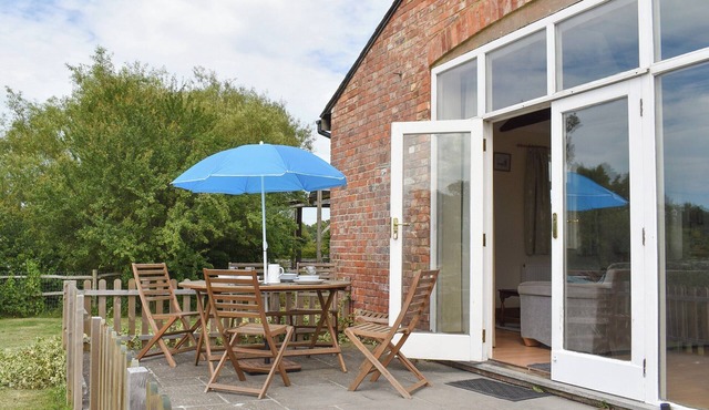 3 bedroom accommodation in Woodchurch, near Ashford