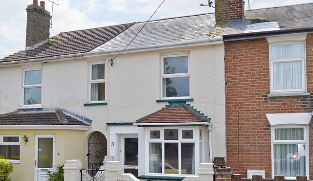 3 bedroom accommodation in Brightlingsea