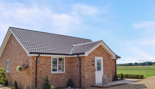 3 bedroom accommodation in Faberstown, near Andover