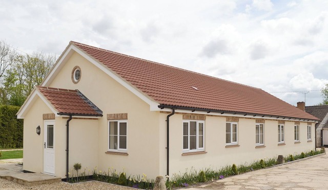 3 bedroom accommodation in Faberstown, near Andover