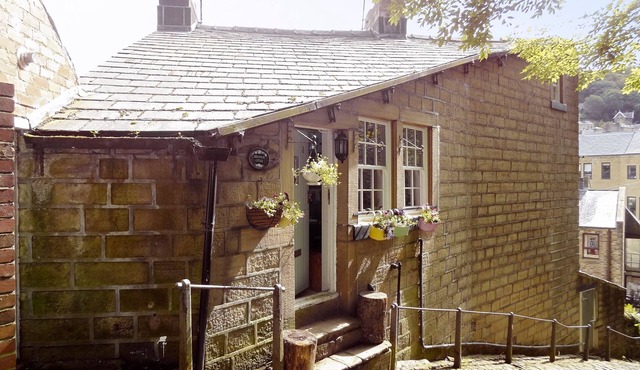 3 bedroom accommodation in Hebden Bridge Birkenhead Cottage