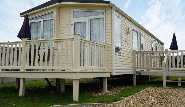 3 bedroom accommodation in Oulton Broad