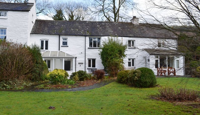 3 bedroom accommodation in Low Nibthwaite, near Ulverston