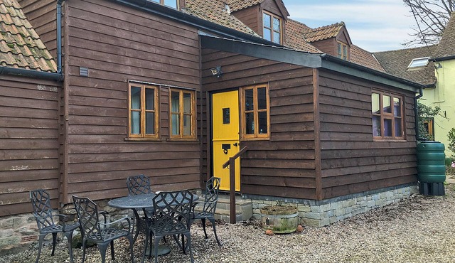 3 bedroom accommodation in Preston Wynne