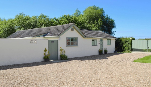 3 bedroom accommodation in Bilsington, near Ashford