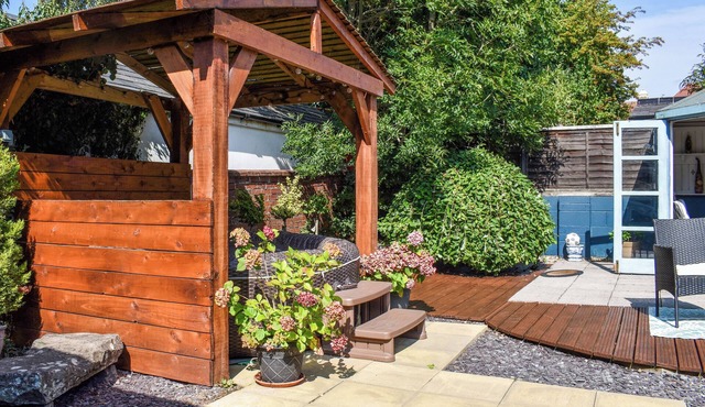 3 bedroom accommodation in Abergavenny