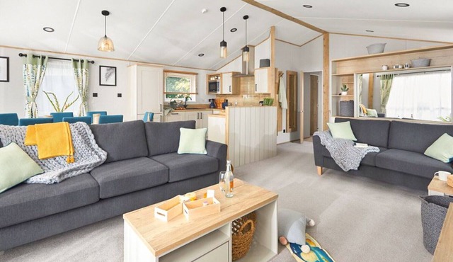 3 bedroom accommodation in Clarach Bay, Nr Aberystwyth