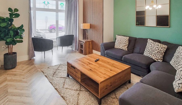 3 bedroom accommodation in Aberystwyth