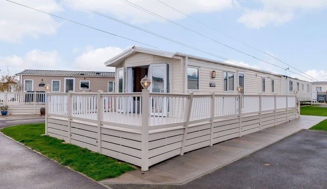 3 bedroom accommodation in Birchington