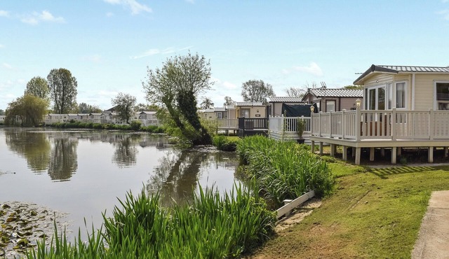 3 bedroom accommodation in Cirencester