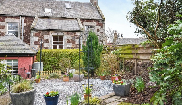 3 bedroom accommodation in East Linton