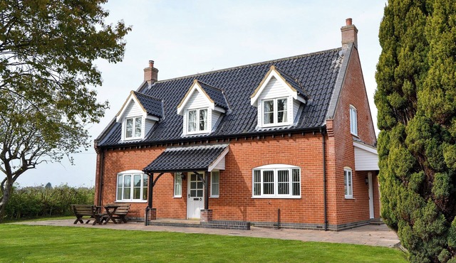 3 bedroom accommodation in Happisburgh