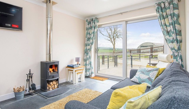 3 bedroom accommodation in Cilrhedyn, near Newcastle Emlyn