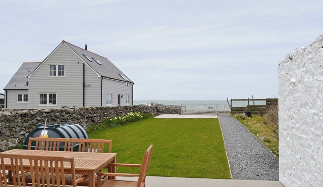 3 bedroom accommodation in Port William