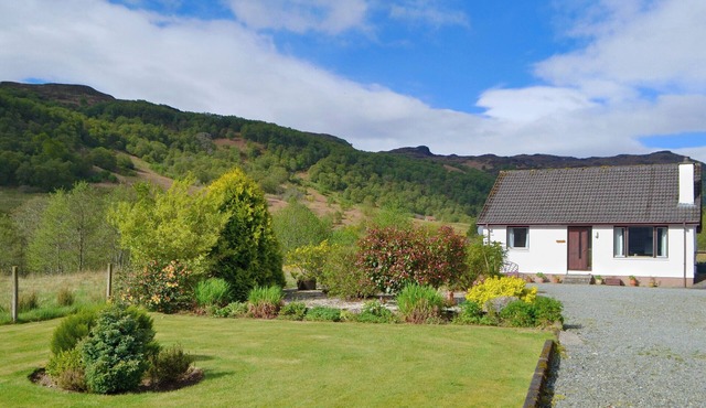 3 bedroom accommodation in Stromeferry, near Kyle of Lochalsh