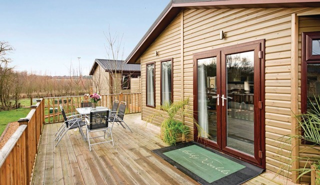 3 bedroom accommodation in Overseal, Nr Ashby-de-la-Zouch