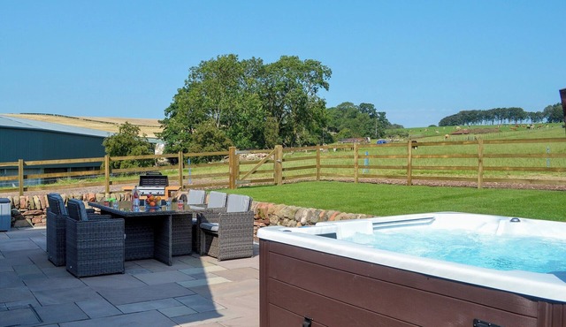 3 bedroom accommodation in Amisfield, near Dumfries