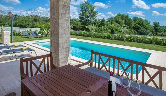 3 bedroom accommodation in Sveti Lovrec