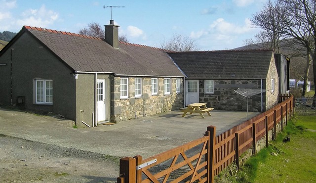 3 bedroom accommodation in Trefor, Near Caernarfon