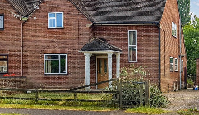 3 bedroom accommodation in Chilbolton