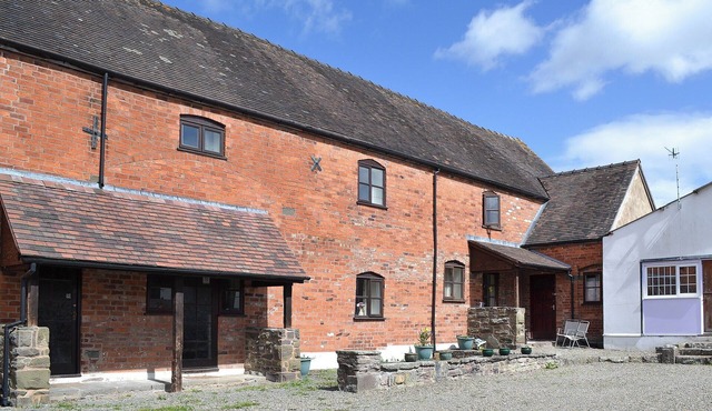 3 bedroom accommodation in Halford, near Craven Arms