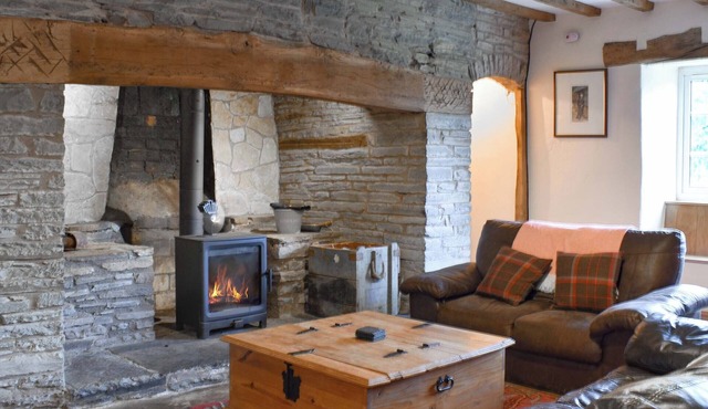 3 bedroom accommodation in Lower Farm